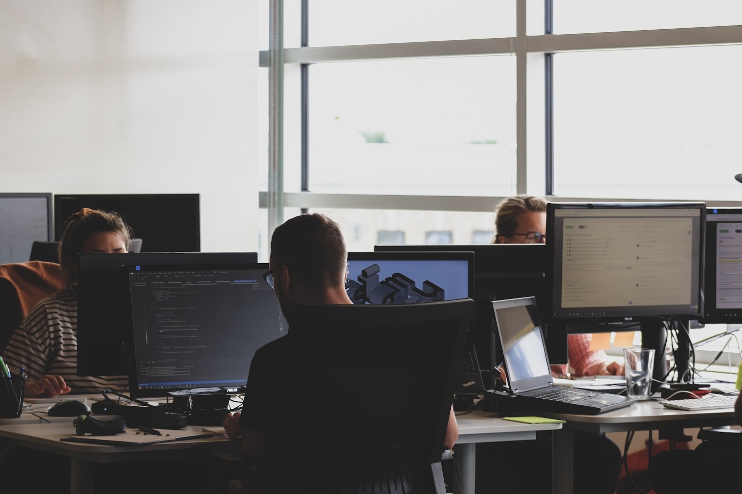 5 Ways Clydewise Enhances Your Online Presence